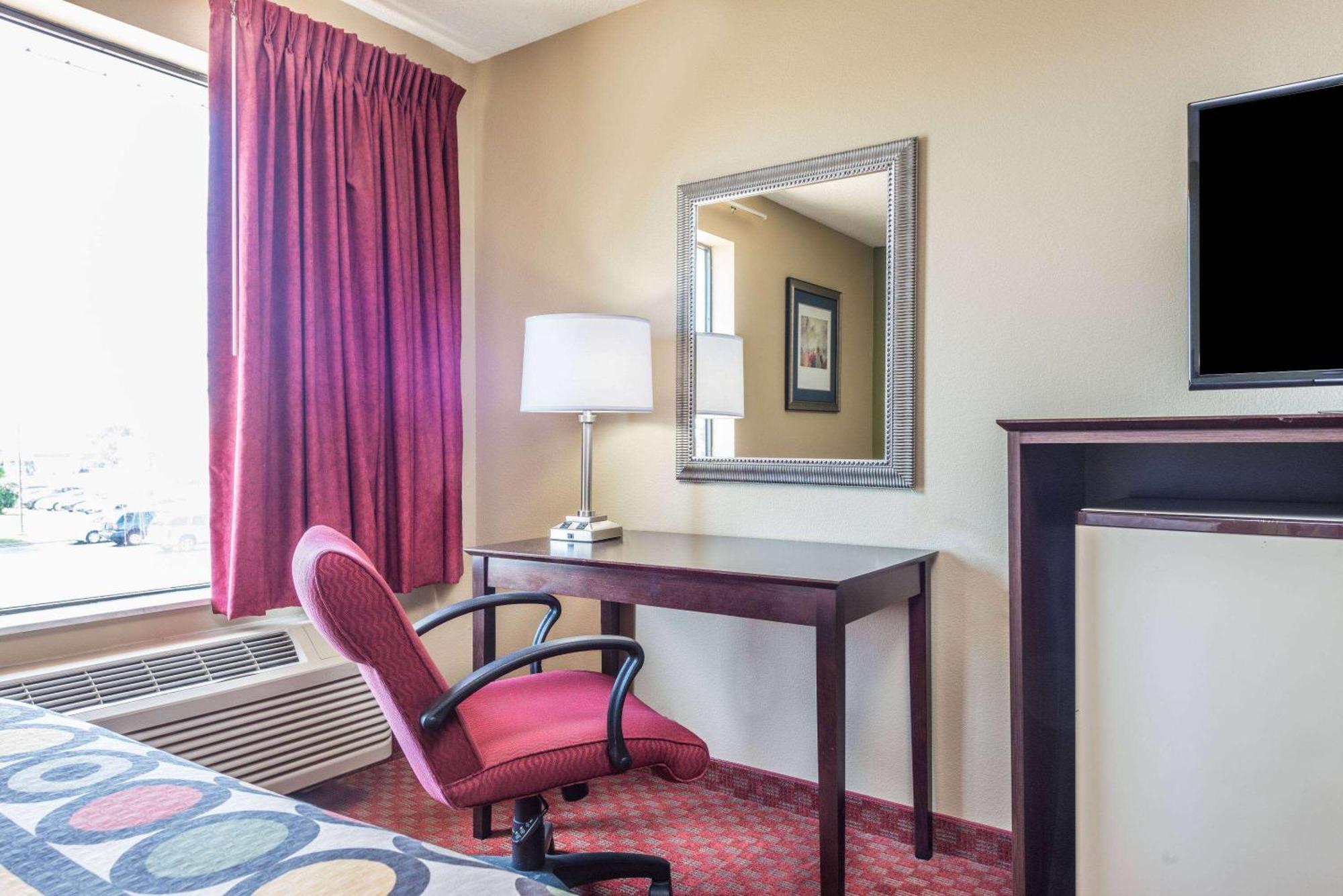 Hotel Super 8 By Wyndham Troy Il/St. Louis Area Extérieur photo