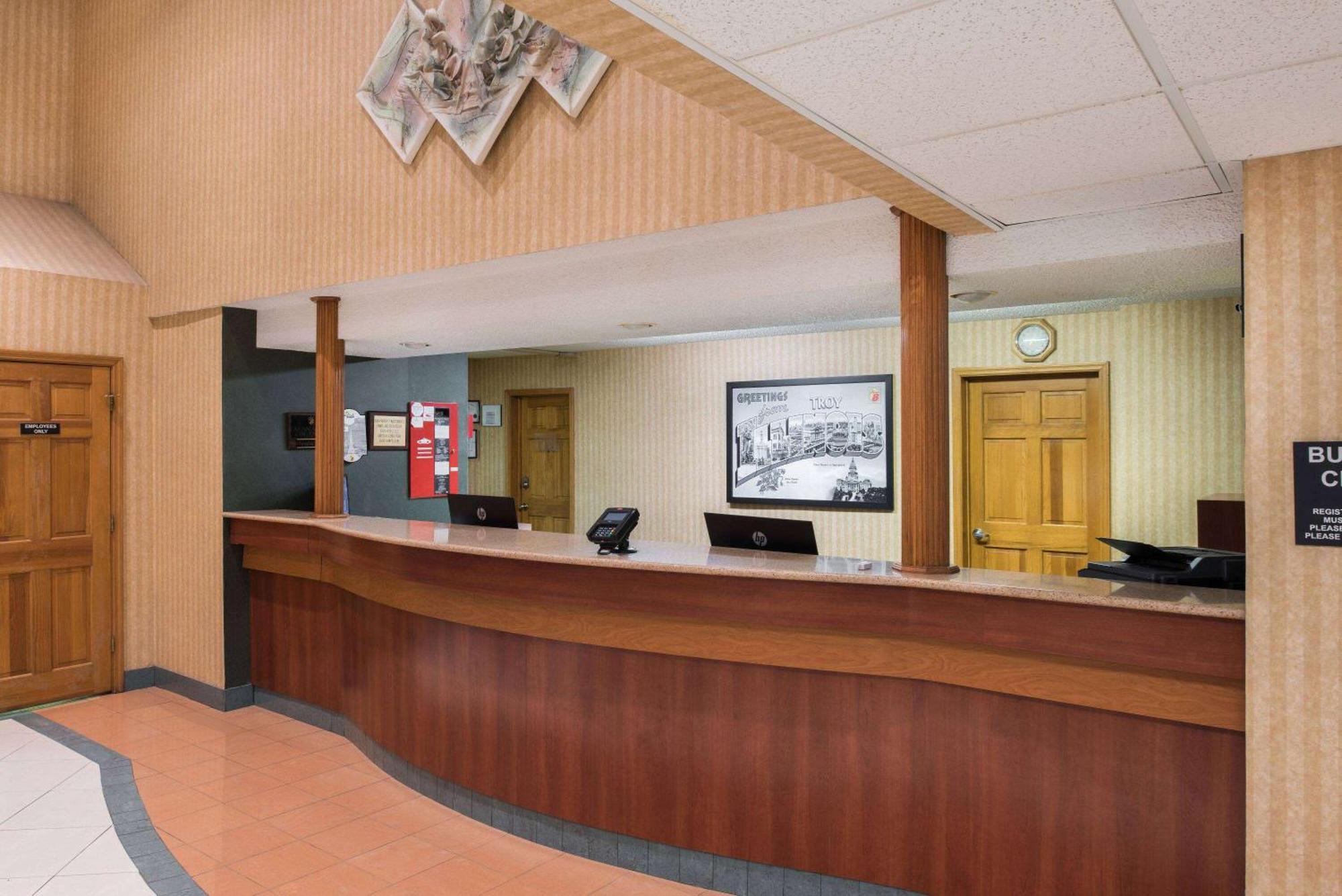 Hotel Super 8 By Wyndham Troy Il/St. Louis Area Extérieur photo